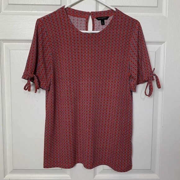 Banana Republic Top Women’s Small Red Gray Black Pattern Short Sleeve - Picture 1 of 7